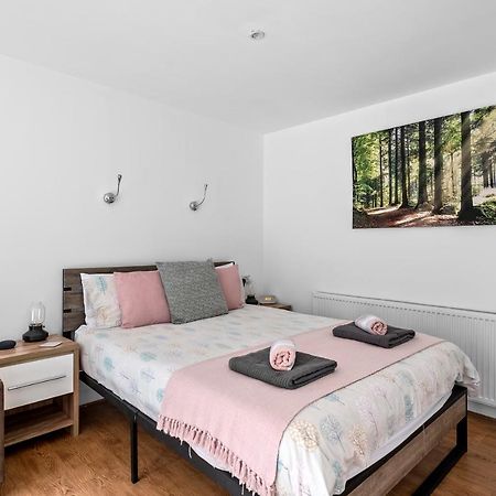 Number 2, Lytton Tree Lodge, Reydon, Southwold Dış mekan fotoğraf